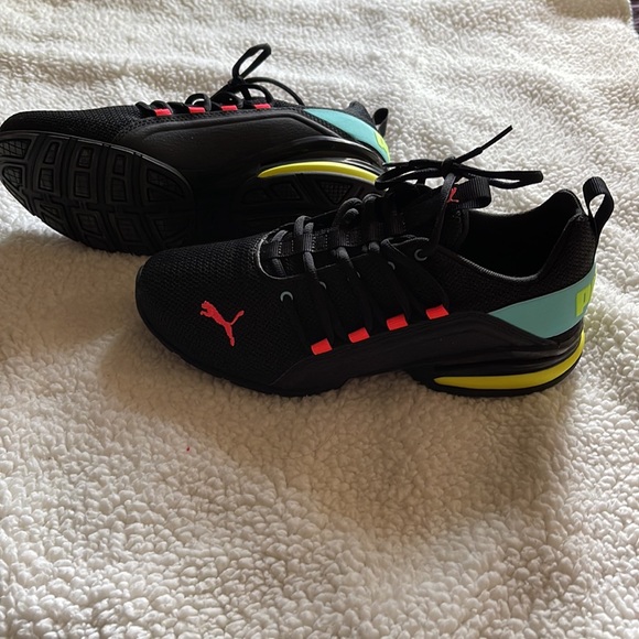 Women’s shoes puma size 8.5 - Picture 3 of 6